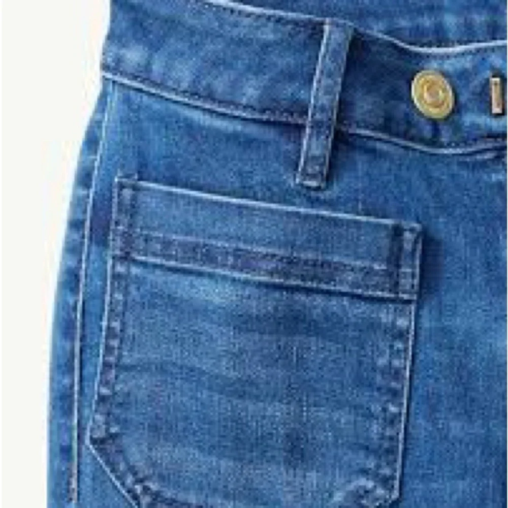 Tommy Bahama Tema Flare Jeans mid ocean wash 31x33 - Picture 6 of 17